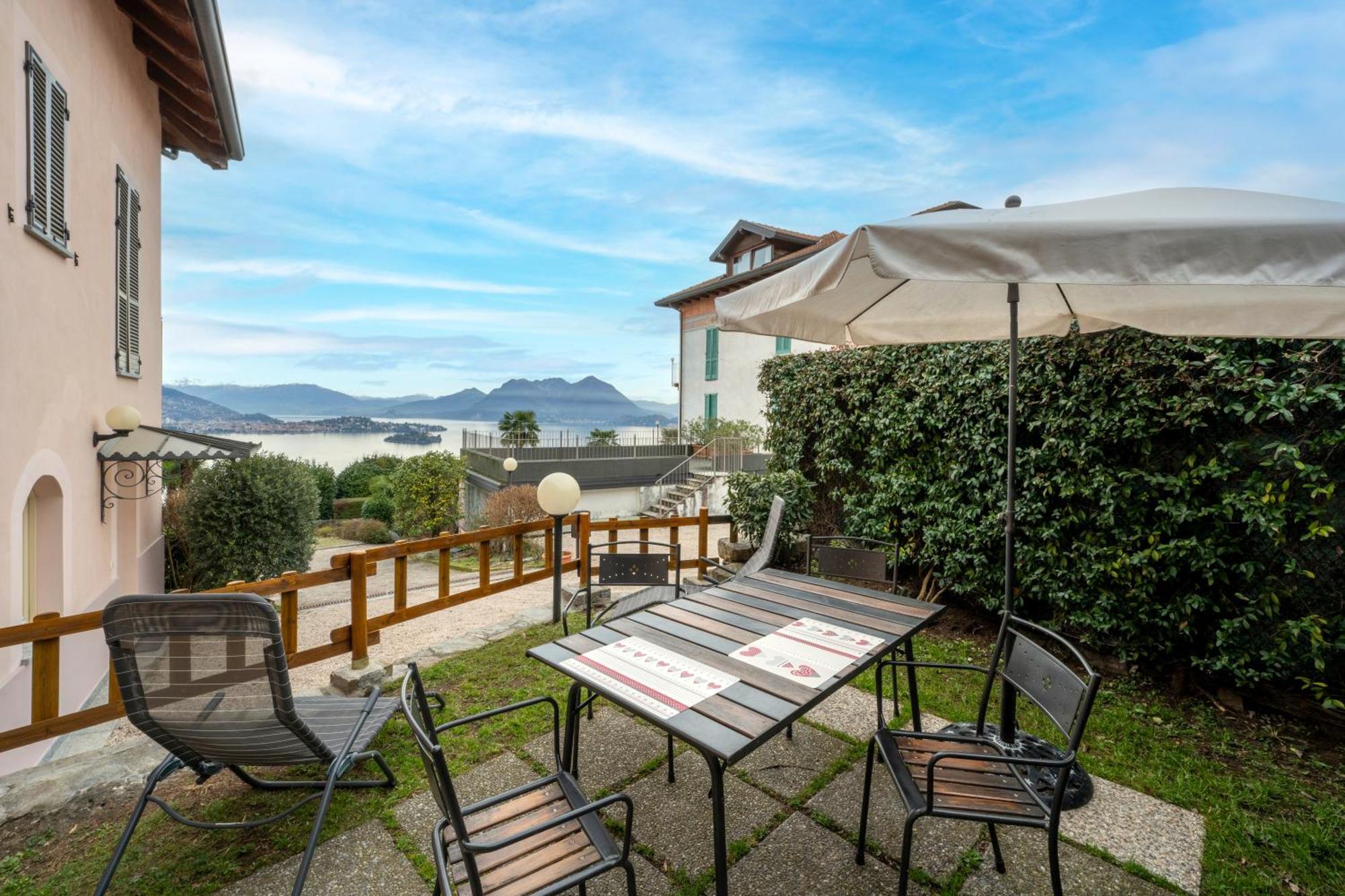 Rossana Apartment Lago Maggiore Baveno Esterno foto